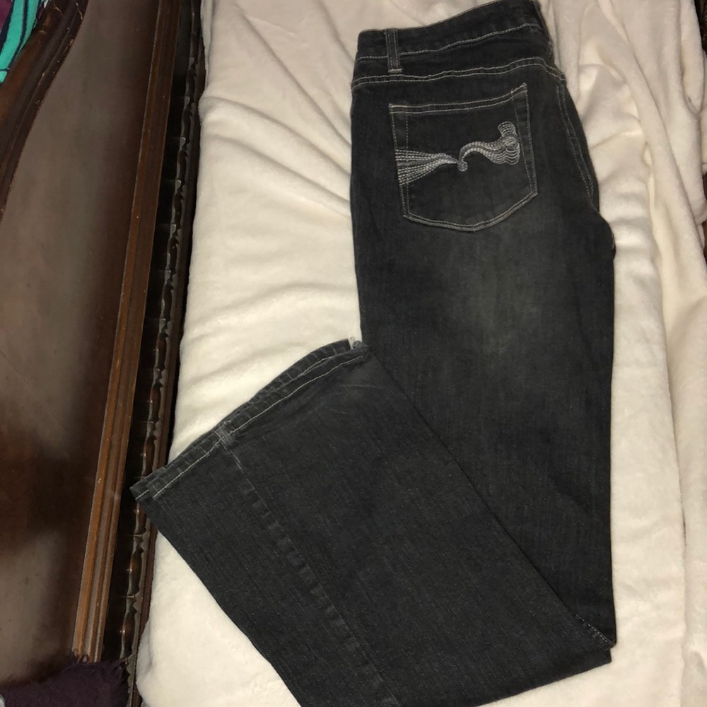 Grey jeans with flare bottoms
